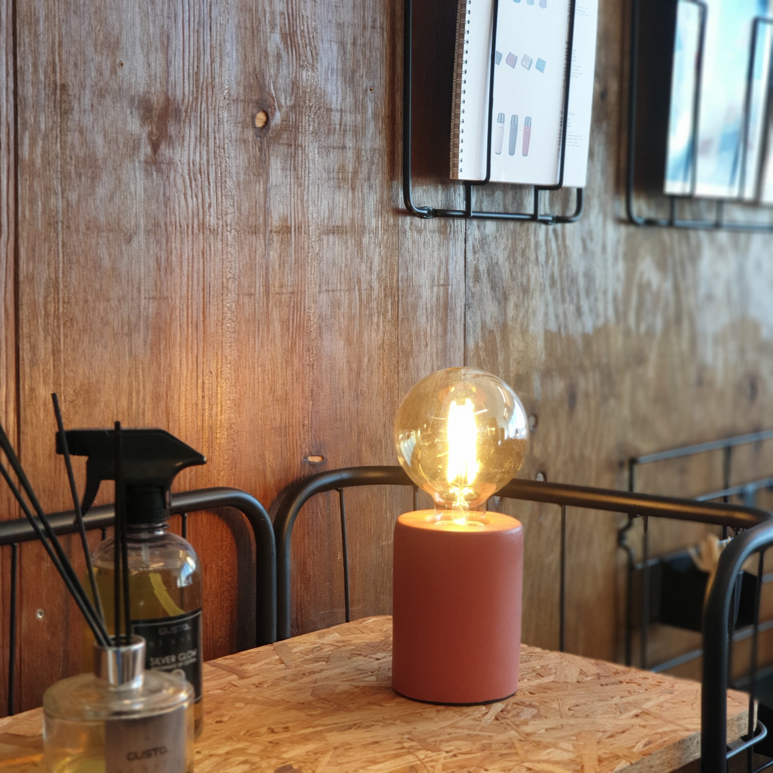 gesmolten Gek Zo snel als een flits Gusta - Tafellamp LED Terracotta - Table Lamp Terracotta - BijCees